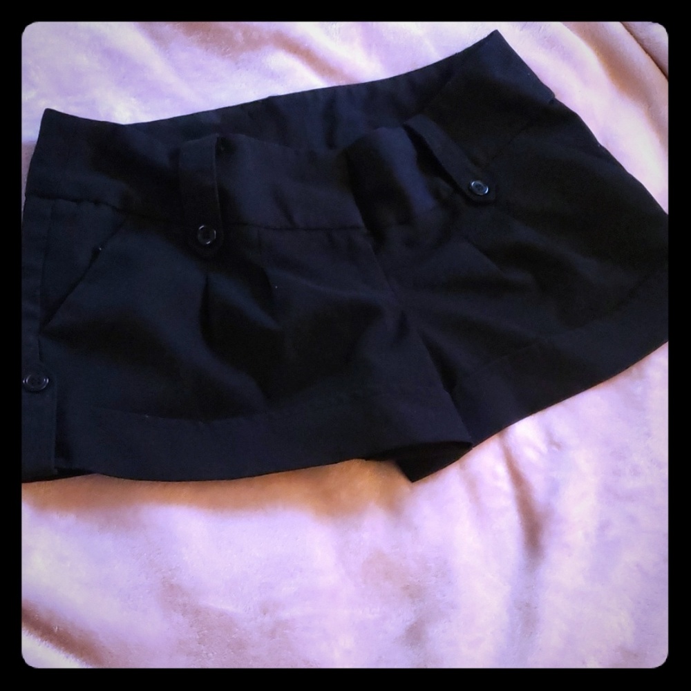 Tracy Evans Dressy black shorts